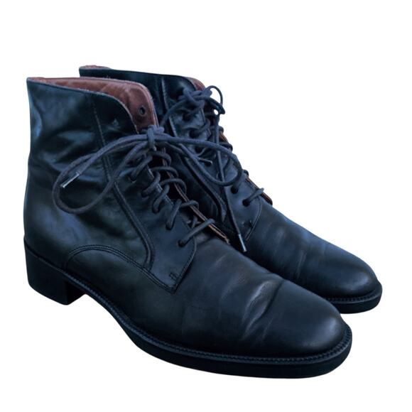 Vintage Coach Black Leather Lace Up Ankle Boots Quiet Luxury Equestrian Chic